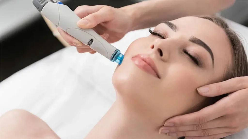 فیشیال و پاکسازی پوست